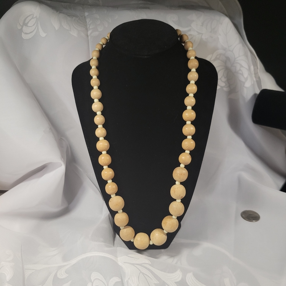 Vintage natural wood necklace 1980s
